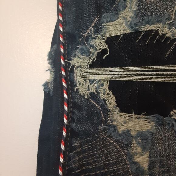 Born Fly Men's 42x30 Denim Jeans Embroidered Stitching Distressed Hip Hop EUC - Picture 6 of 16